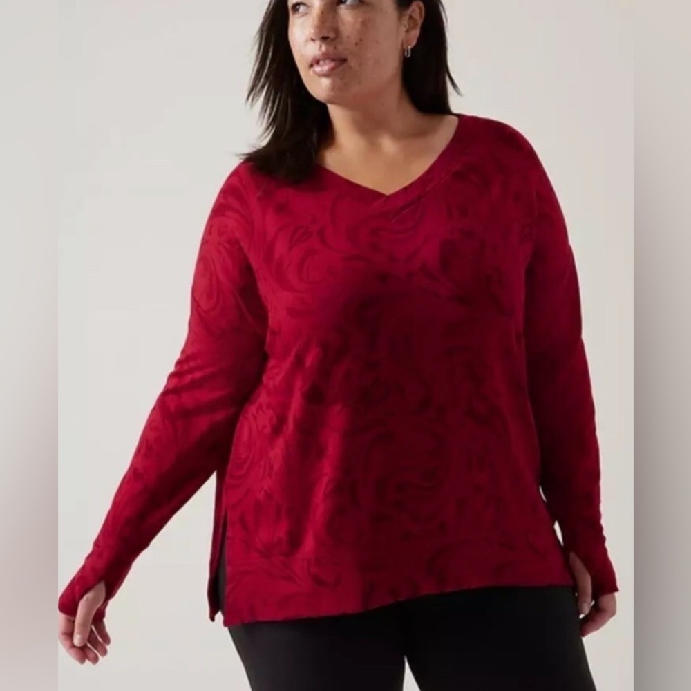 NWT Athleta Coaster Luxe V-Neck Agate Paisley Red Size 1X